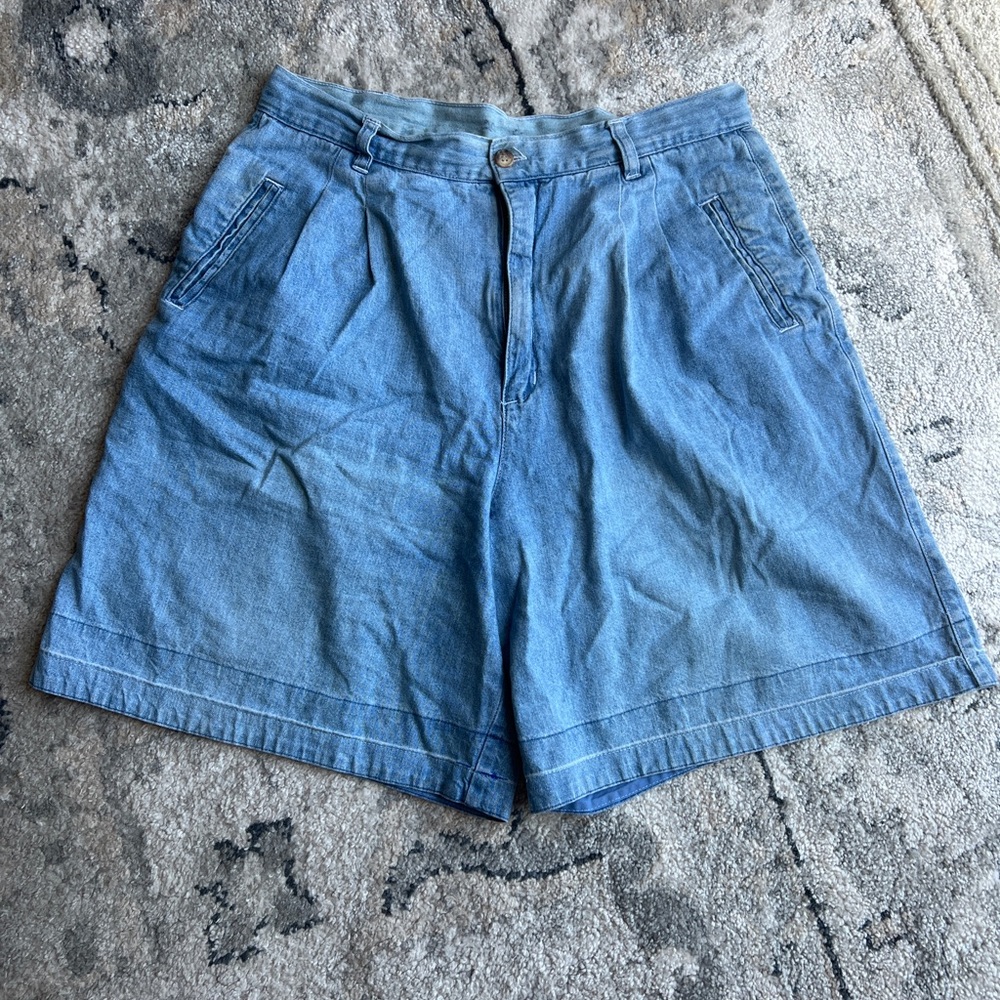 Jones New York Light Blue Denim Mom Shorts